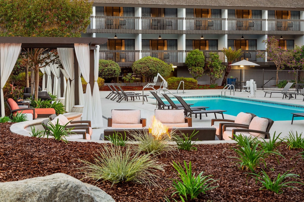 Hilton Garden Inn Monterey - photo 75