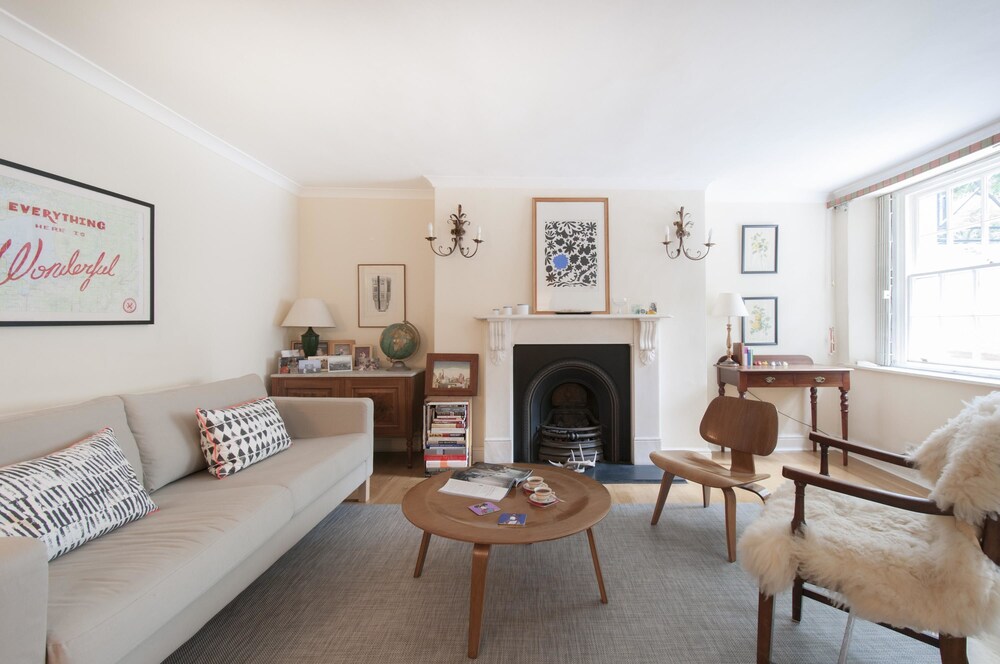 onefinestay Holland Park private homes — 4-Star Luxury Hotel in London, United Kingdom