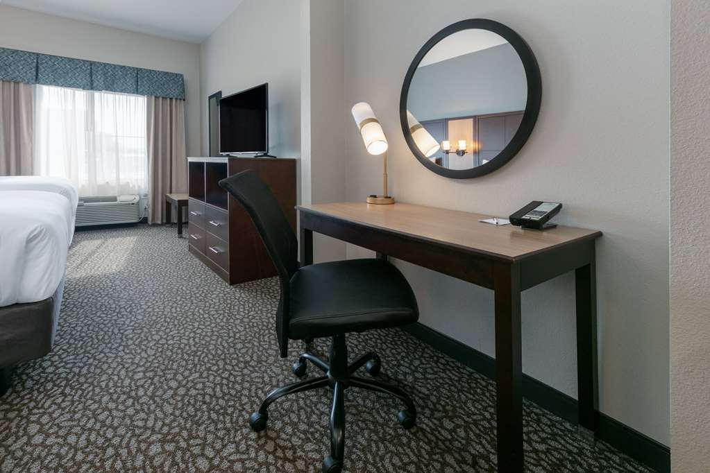 Wingate by Wyndham DFW North Irving - photo 29