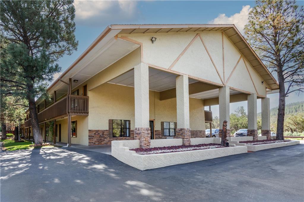 Best Western Pine Springs Inn - photo 32