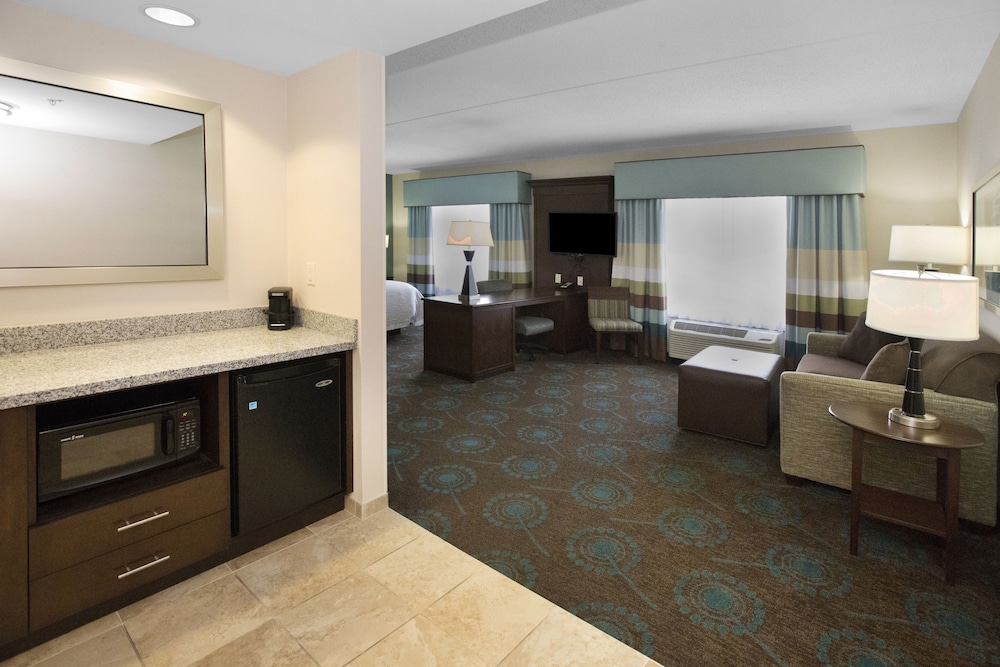 Hampton Inn Pittsburgh Bridgeville - photo 8