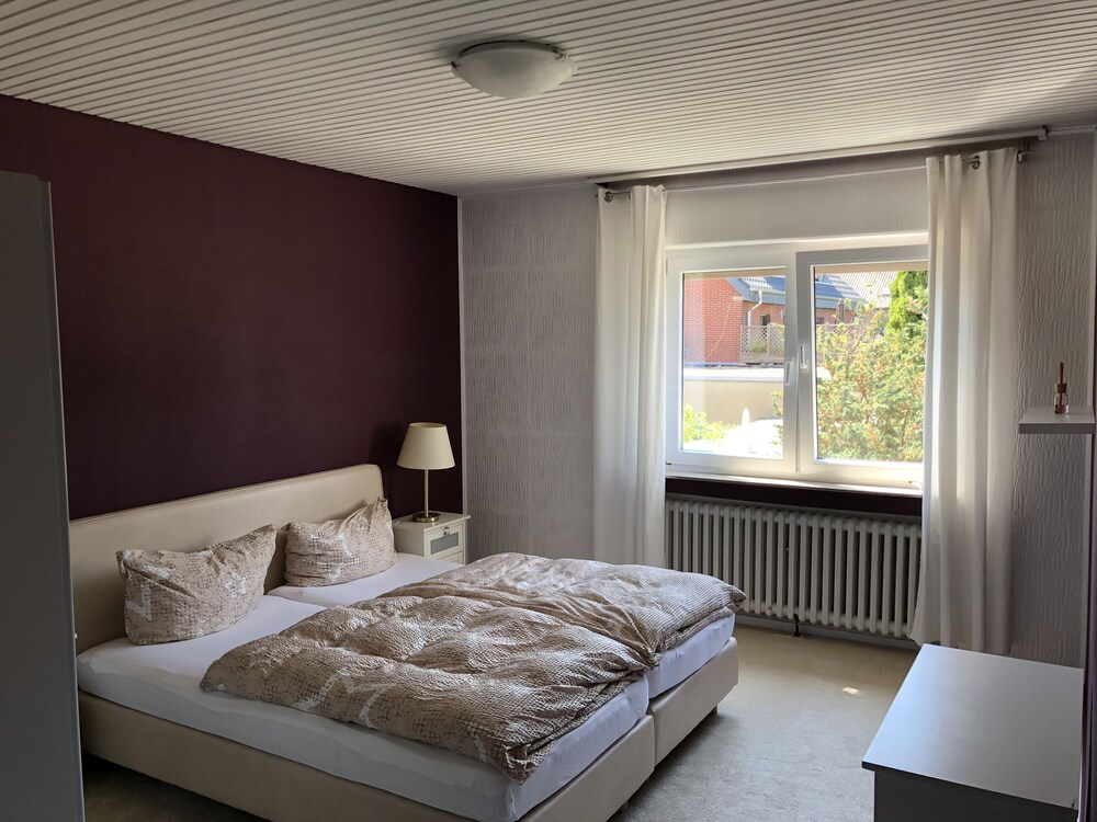 Hotel Restaurant Lenhsen — hotel in Niederkruchten