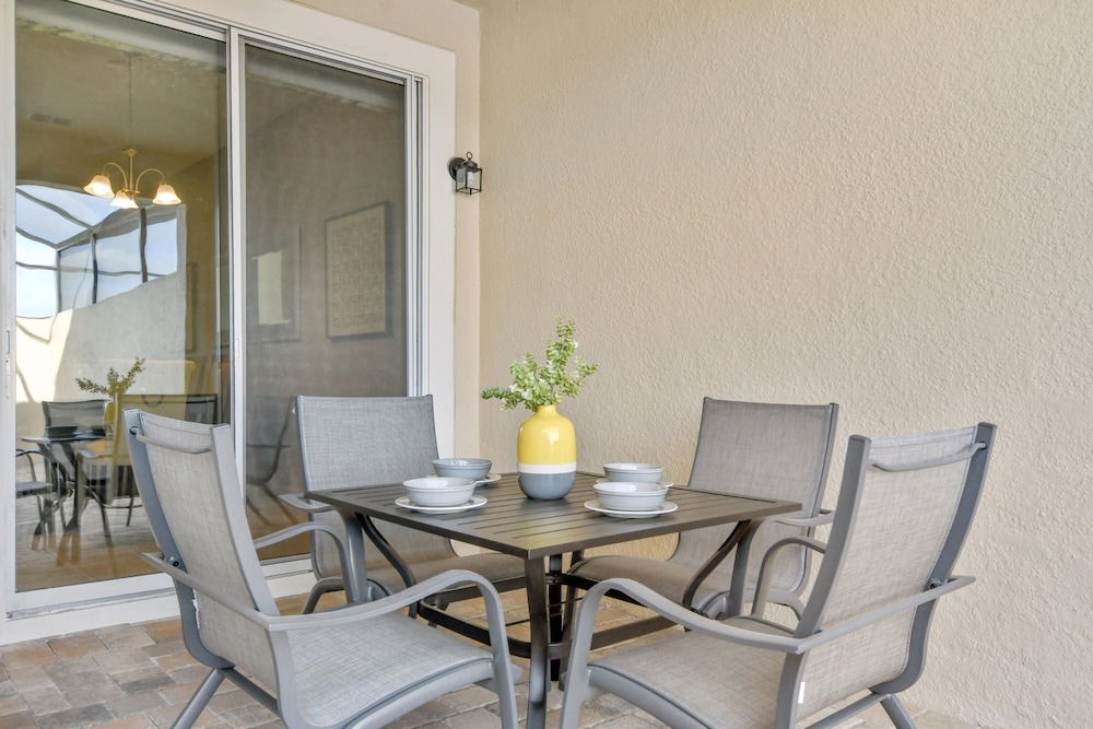 Solara Resort Brand New 4 Bed 4 5 Bath Townhome - photo 29