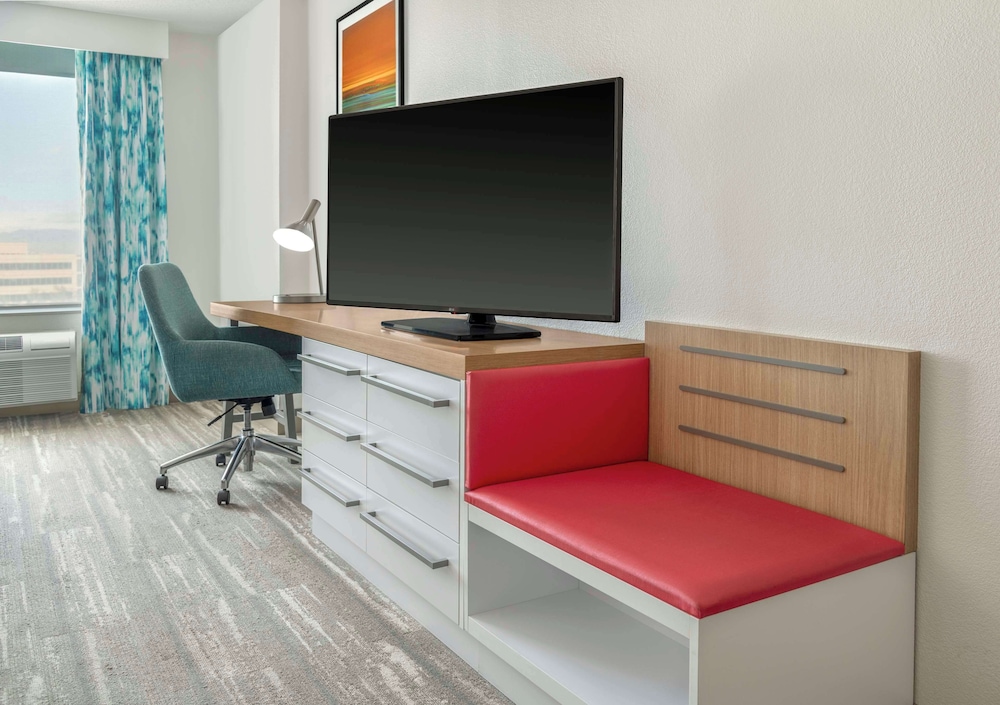 Hilton Garden Inn Denver Airport - photo 13