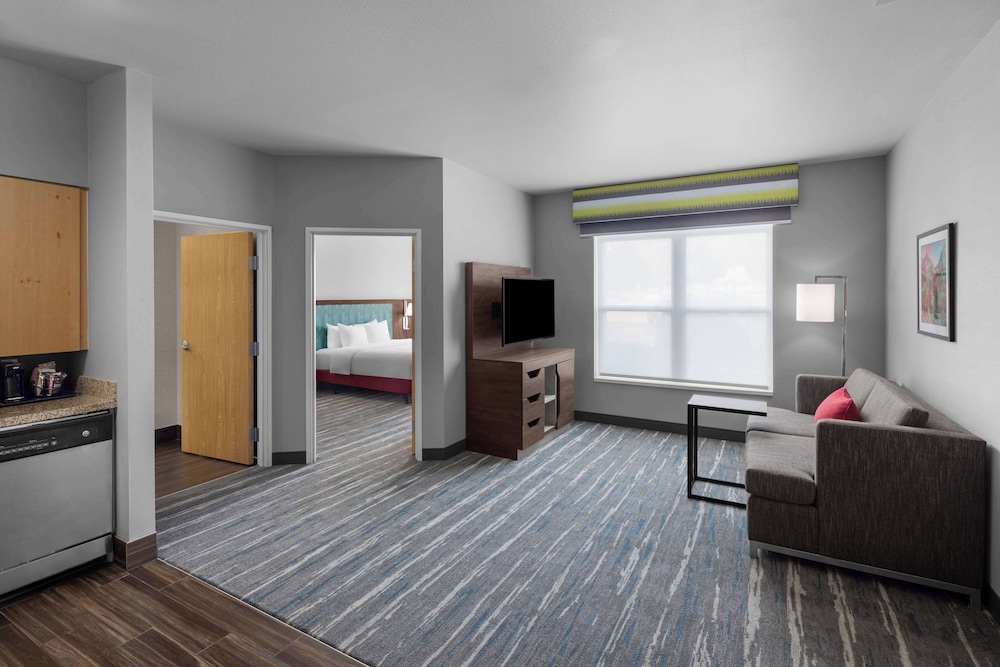 Hampton Inn & Suites Orem - photo 25