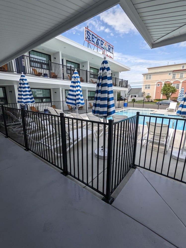 Seaport Inn - photo 20