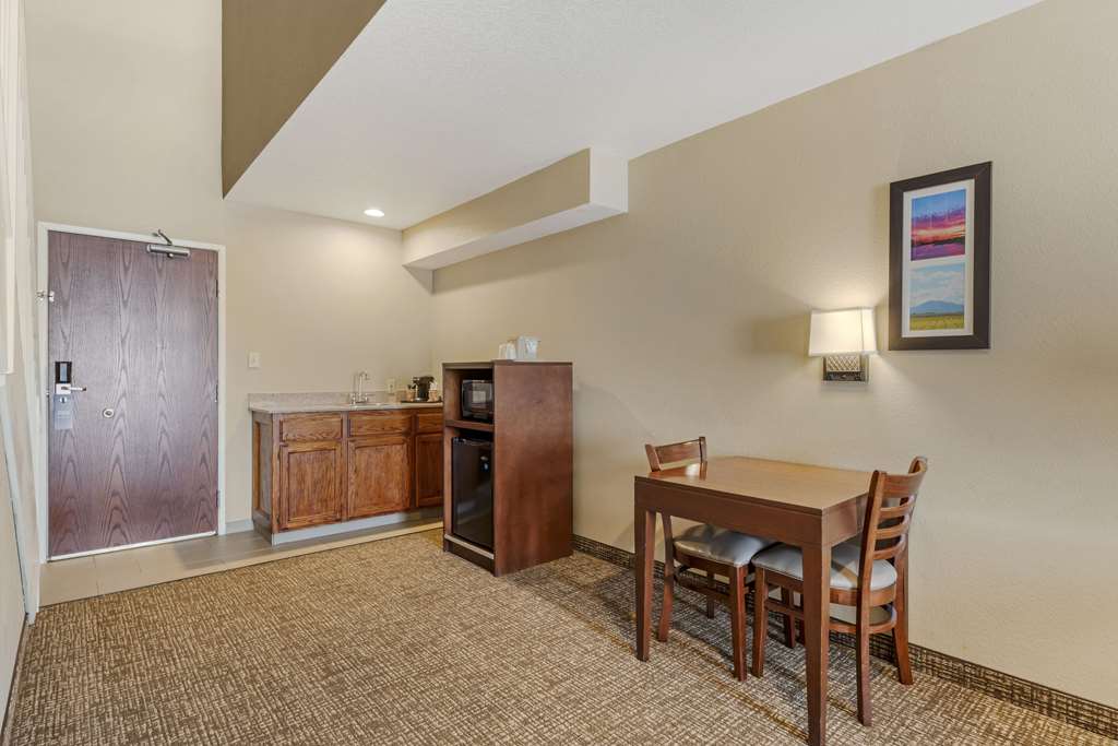 Comfort Inn Lathrop Stockton Airport - photo 32