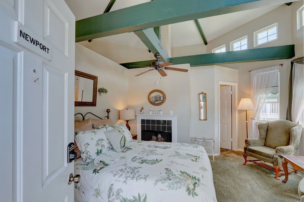 Pelican Cove Inn - photo 82