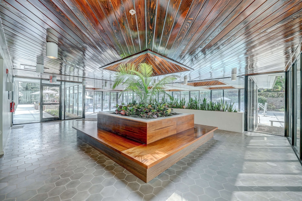DoubleTree by Hilton Atlanta Windy Hill Ballpark - photo 9