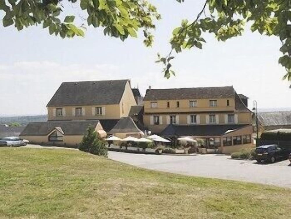 Hôtel Restaurant de la Tour — hotel in Arnac-Pompadour