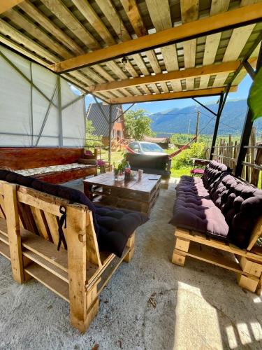 Lela Guest House