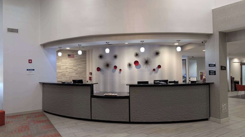 Best Western Plus Columbus North Ft. Moor - photo 8
