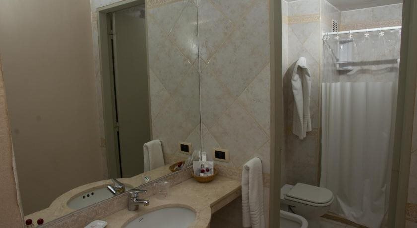 Hotel Corrientes Plaza — Corrientes — photo 2