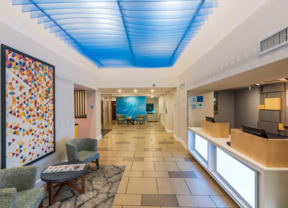 Holiday Inn Express & Suites Nashville Brentwood I 65 by IHG - photo 2