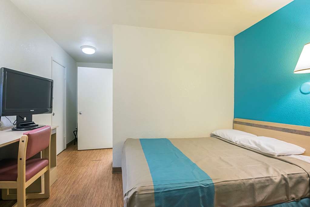 Motel 6 Rochester MN - photo 8