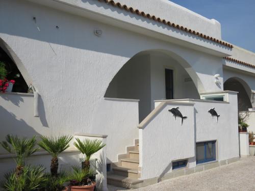 Casa Vacanza Afe A Pochi Passi Dal Mare — 4-Star Luxury Hotel in Mattinata, Italy