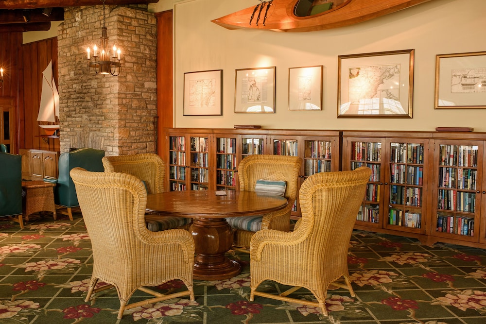 Mission Point Resort - photo 42