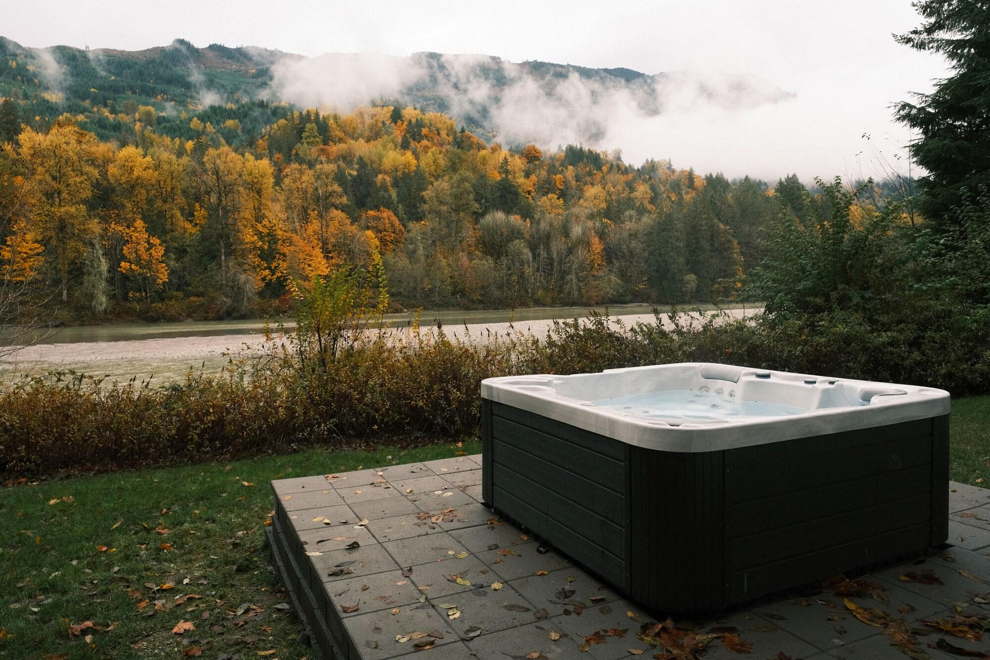 Riverside Retreat on Skagit River — hotel in Concrete