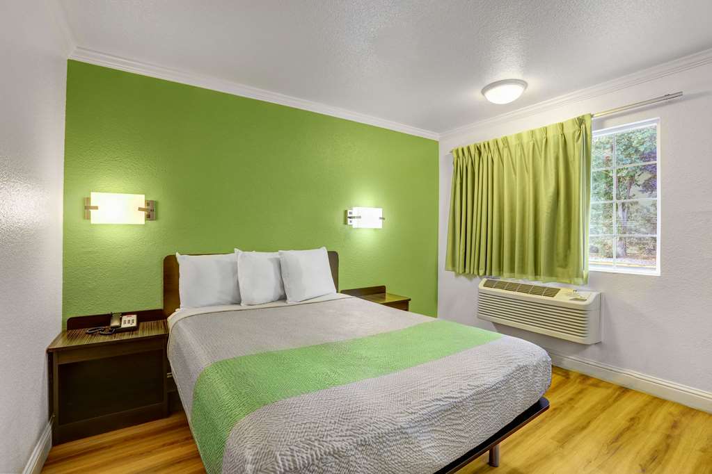 Motel 6 King City CA - photo 9