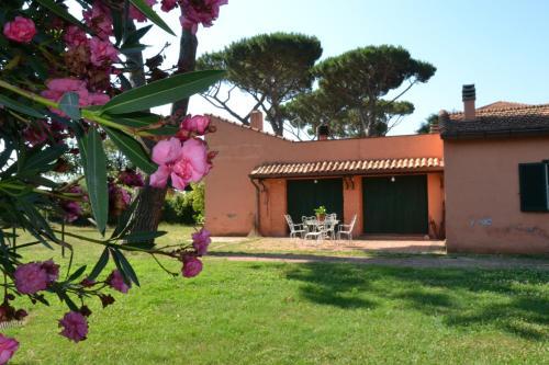 Casal Monte Guarnieri - carbon neutral hotel in Rome