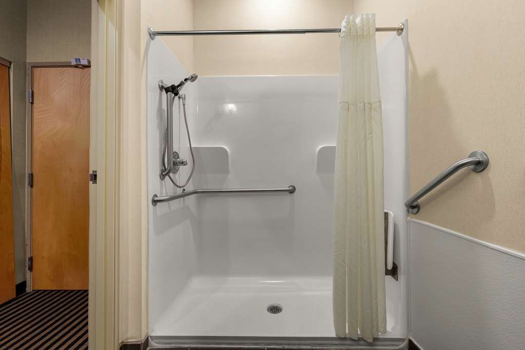 Sonesta Essential Indianapolis Airport - photo 17