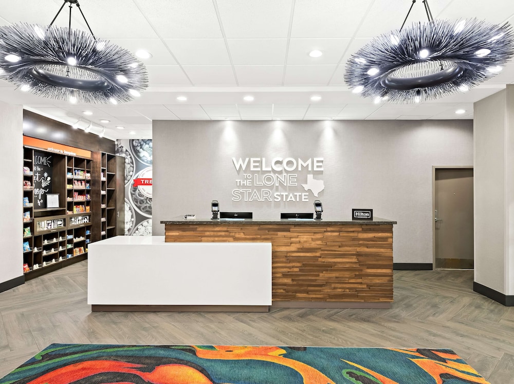 Hampton Inn Longview - photo 4