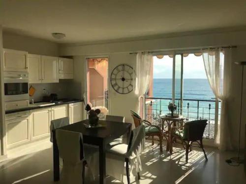 Victoria Bilocale Centro Citta E Vista Mare — Menton