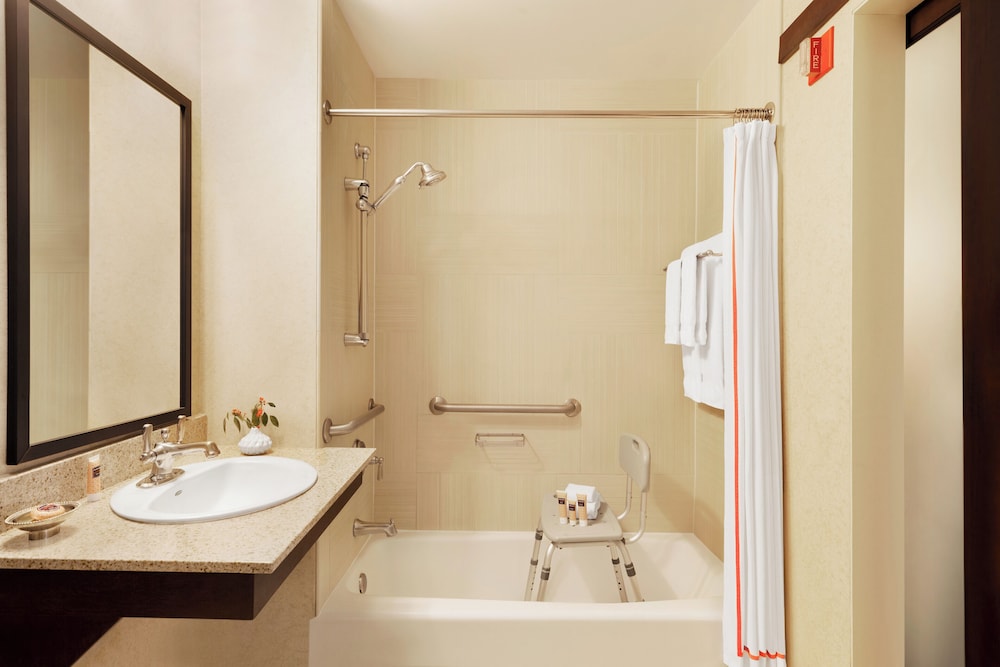 Hotel Lincoln - photo 23
