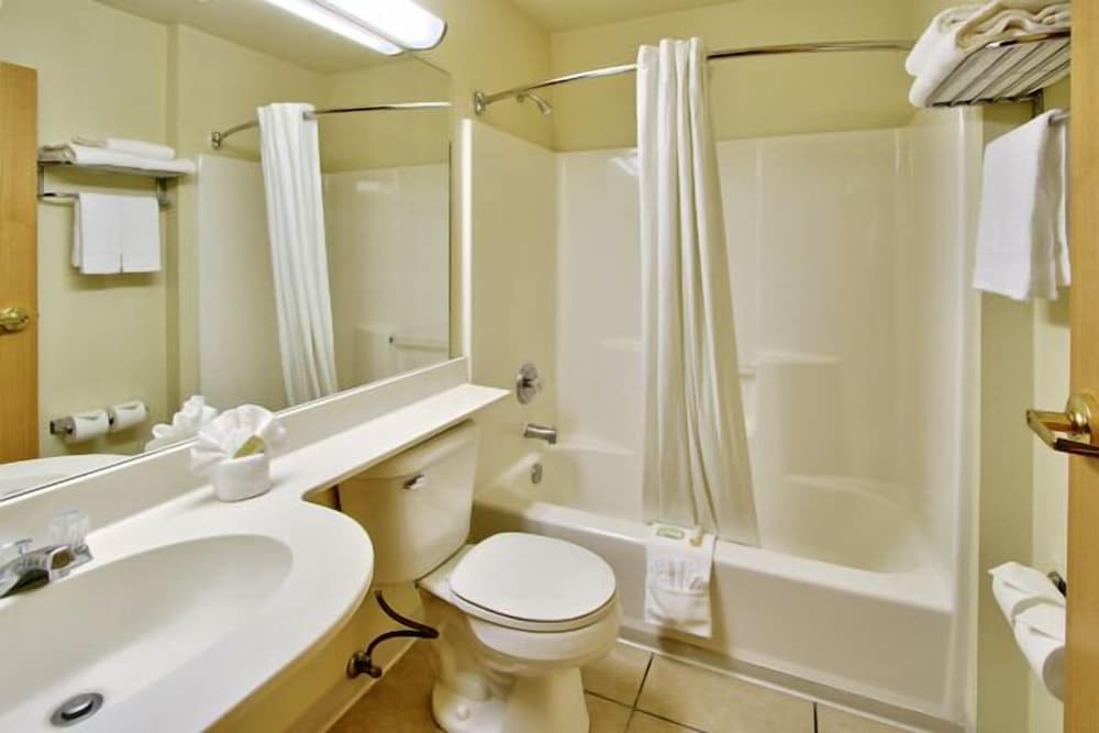 Western Skies Inn And Suites - photo 13