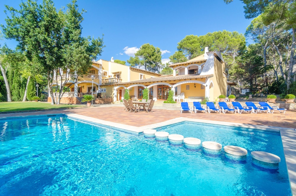Finca Son Pou — 4-Star Luxury Hotel in Sant Jordi, Spain