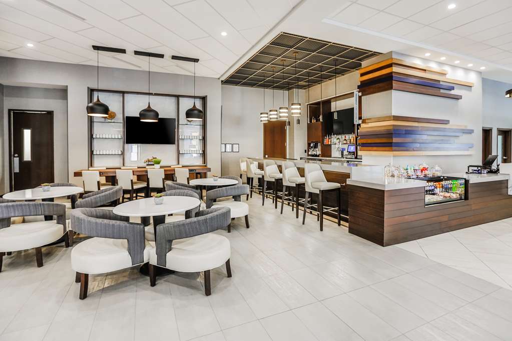 Hyatt Place Greenville Downtown - photo 26