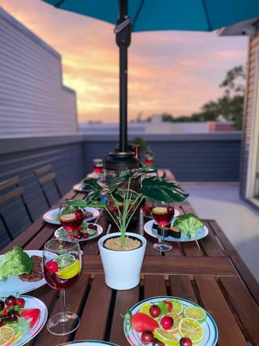 The Rooftop Oasis — 4-Star Luxury Hotel in Philadelphia, United States