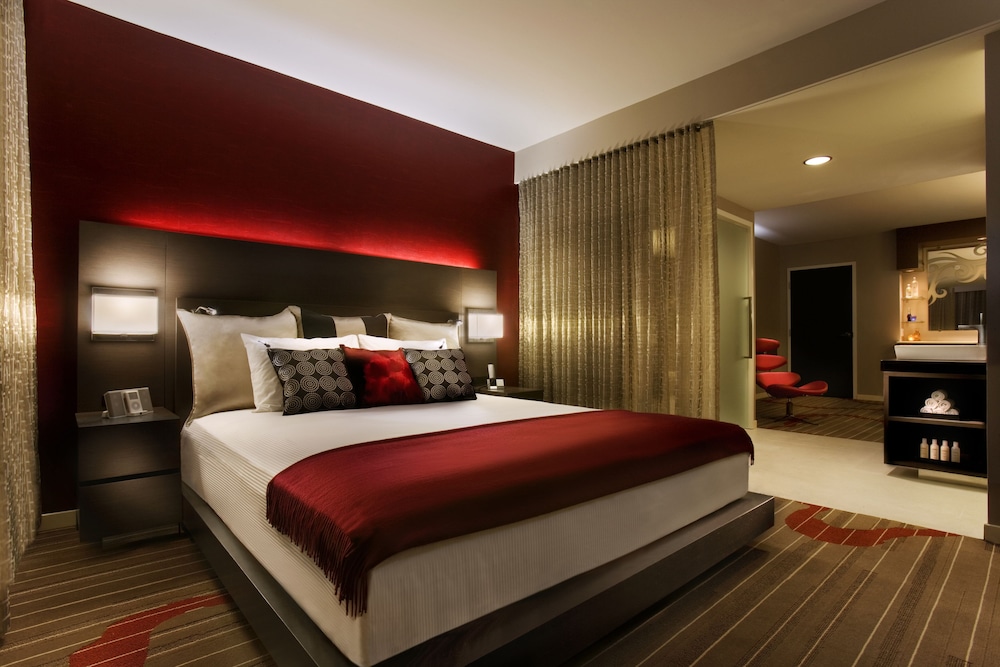 Hard Rock Hotel San Diego - photo 6