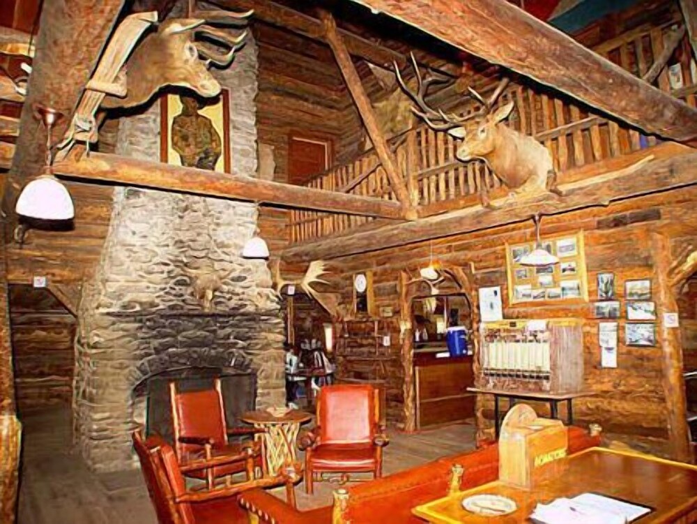 Pahaska Tepee Resort - photo 16