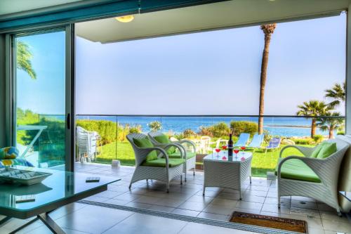 Beachfront Trident