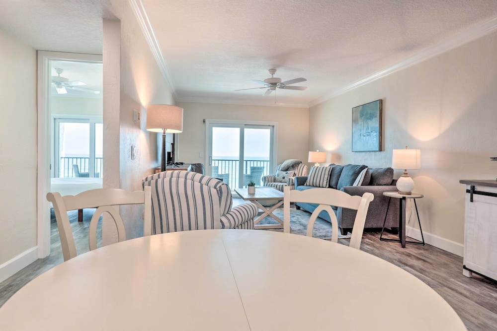 Oceanfront Retreat w Beach & Resort Access - photo 15