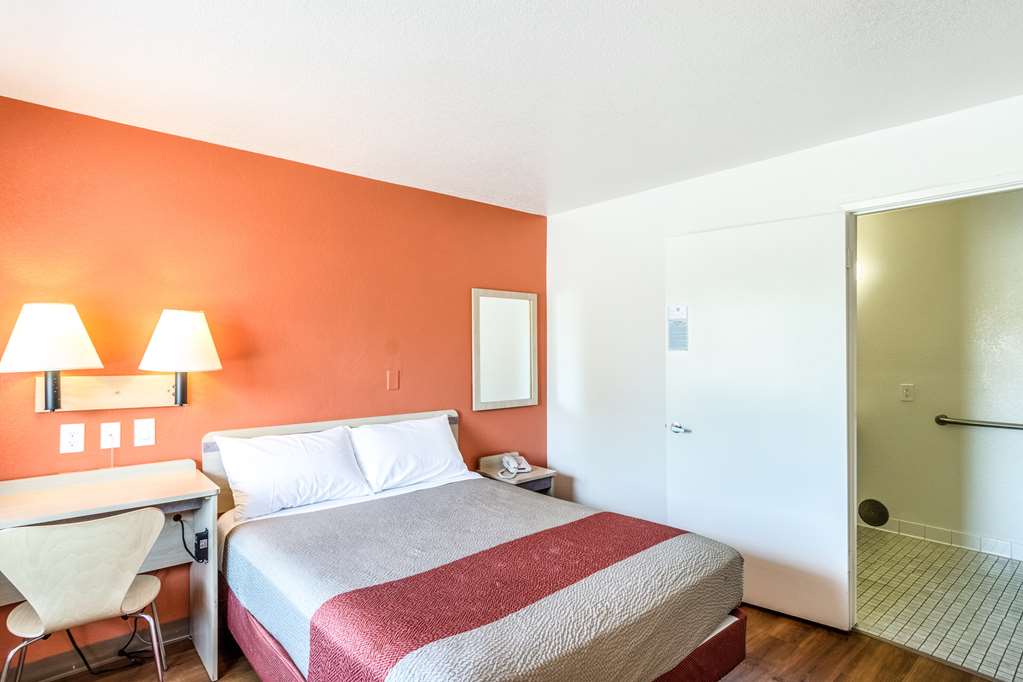 Motel 6 Redding CA Central - photo 10