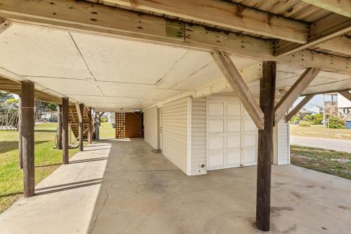 A Beach Music Paradise by Oak Island Accommodations - photo 8