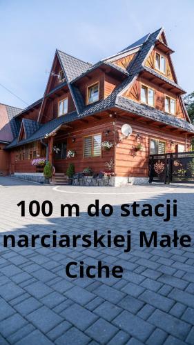 Gościniec U Ani pod wieżą widokową Sky Walk nieopodal szlaków na Polane Rusinową Gęsią Szyje Polane Zgorzelisko Tarasówke i Palenice — hotel in Poronin