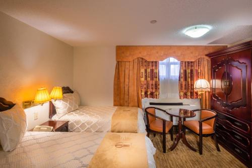 Avenue Plaza Hotel - photo 6