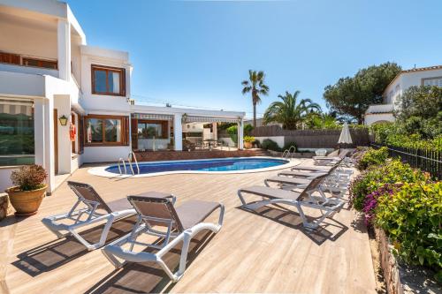 Villa Garrido — 4-Star Luxury Hotel in Portocolom, Spain