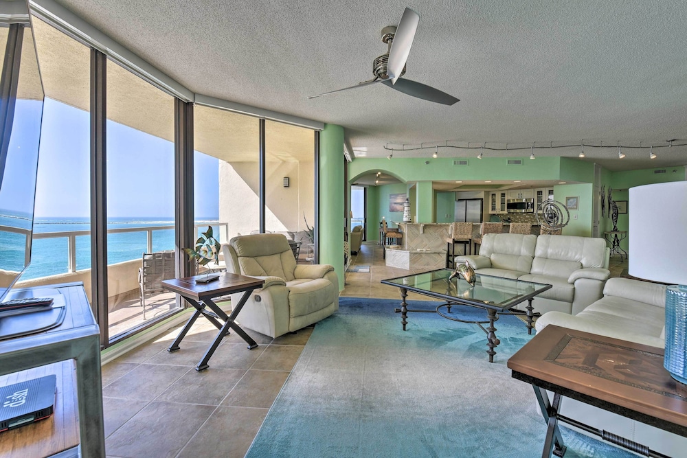 Gulf View Destin Condo with Resort Pool and Spa - photo 4