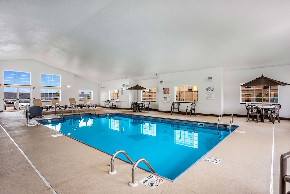 MainStay Suites Cedar Rapids North Marion - photo 42