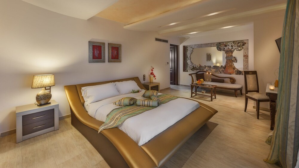 Iakovakis Suites & Spa — Koropi — photo 4