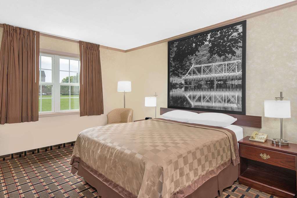 Super 8 Maumee Toledo OH - photo 6