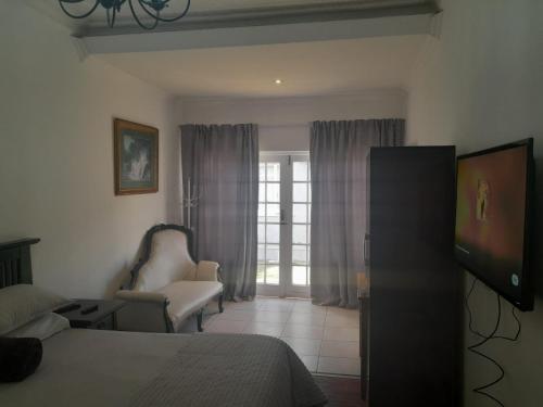 The Cradle's Rest Guest House — 4-Star Luxury Hotel in Krugersdorp, South Africa