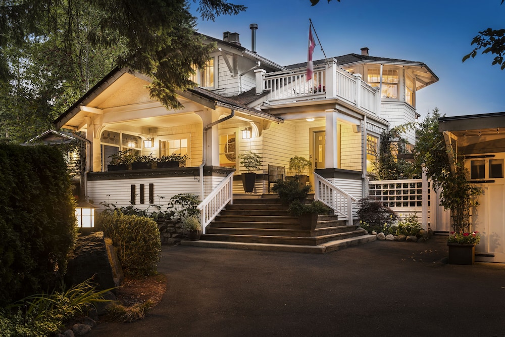 ThistleDown House — 4-Star Luxury Hotel in North Vancouver, Canada