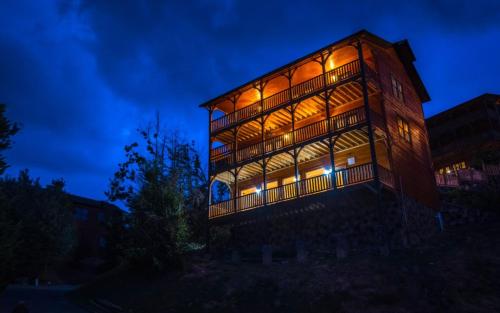 Splash N Views - last minute hotel in Gatlinburg