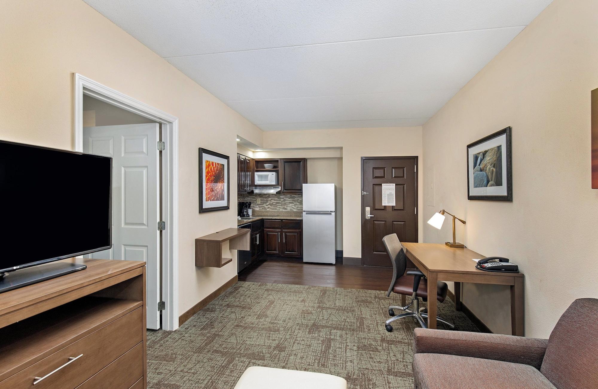 Staybridge Suites Oak Ridge by IHG - photo 30