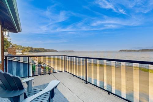 The Whole Ship in Clinton, United States